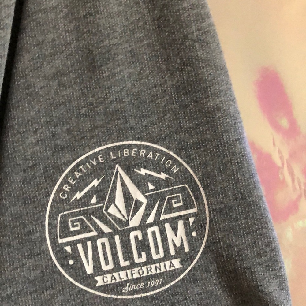 VOLECOM Baseball Tee - Picture 3 of 3